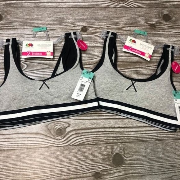 Fruit of the Loom Other - Girls M(7-8) Sports Bra bralette 4-pack.  J19